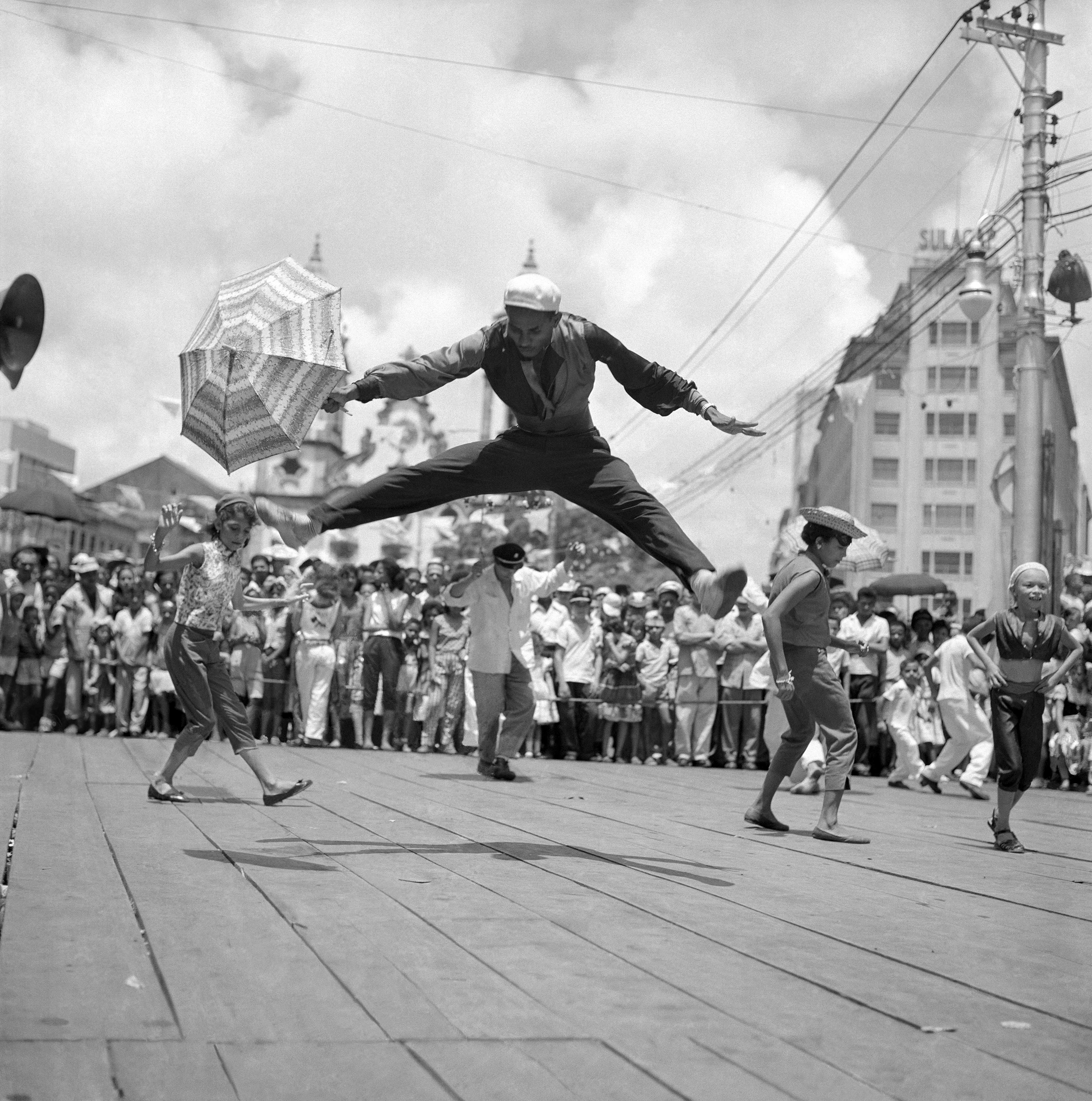 					Visualizar v. 14 n. 1 (2025): Etnomusicologia da Festa: Encontros, Confluências e Celebrações
				